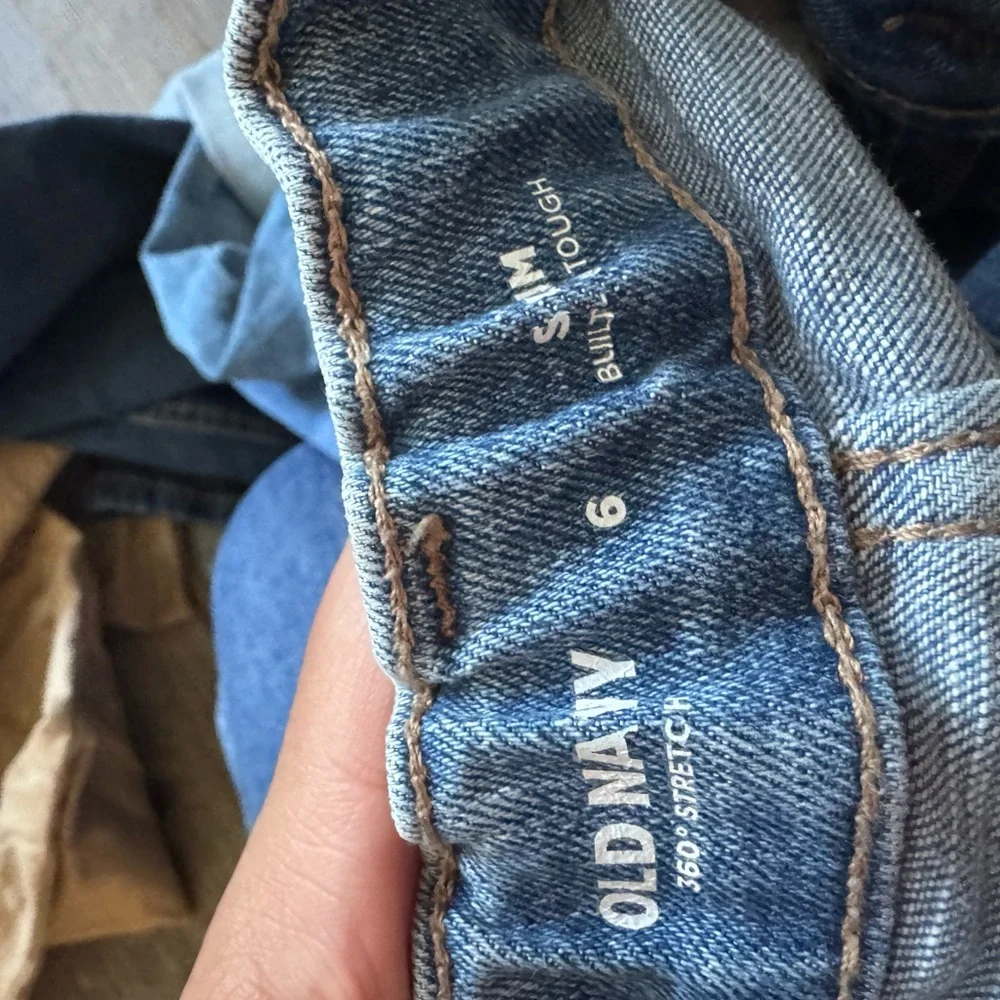 Old Navy Blue Denim Jeans - Picture 3 of 6